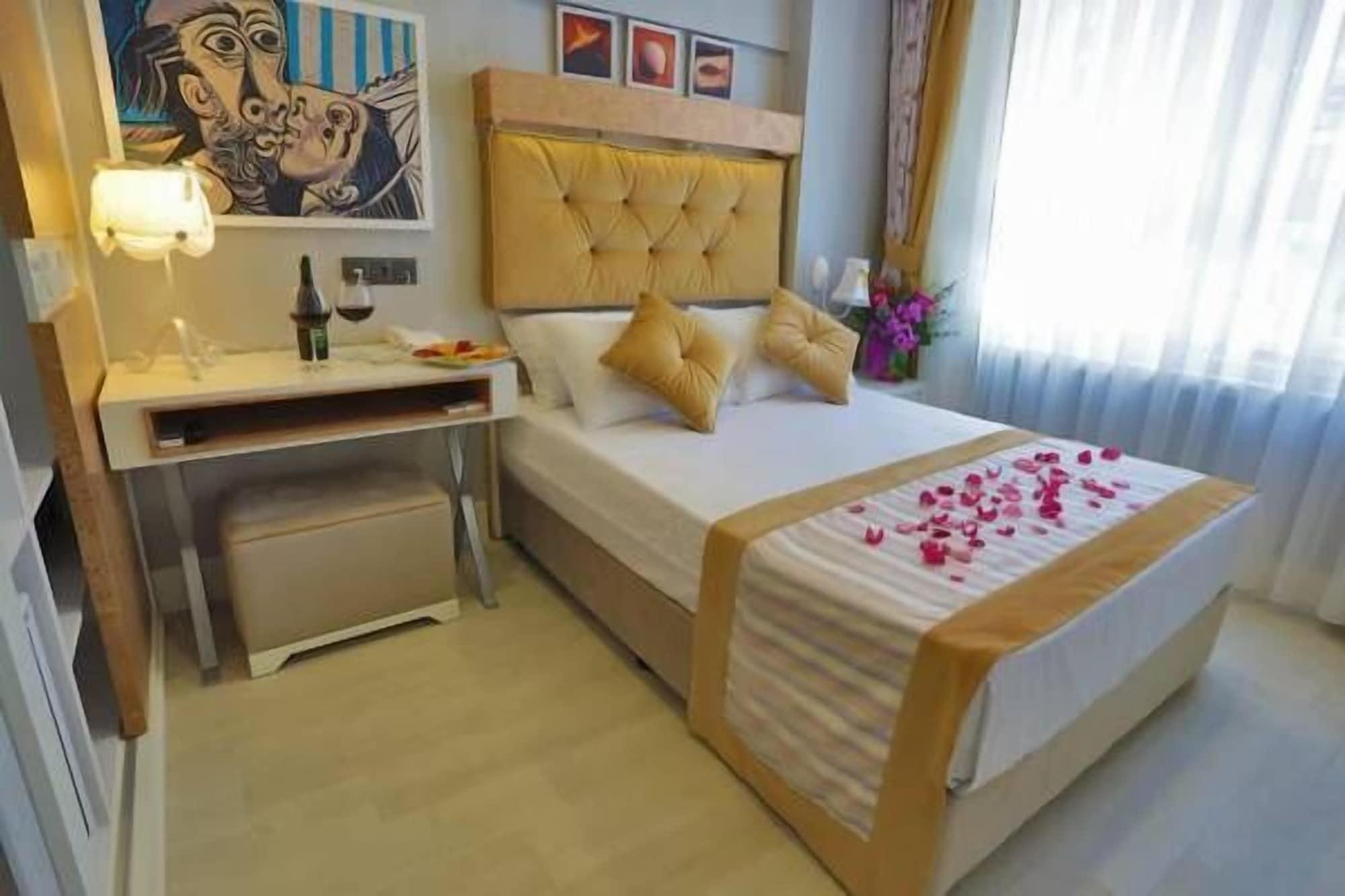 Just Otel