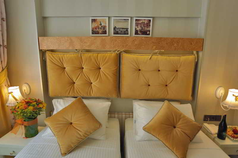 Otel Just